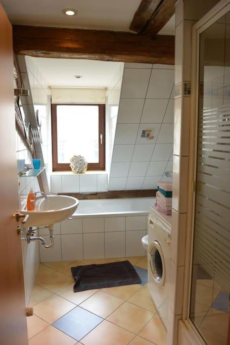 Apartment S10 In Bester Lage Stilvoll Im Zentrum Von Bayreuth Mit Klimaanlage Und Parkplatz Buitenkant foto