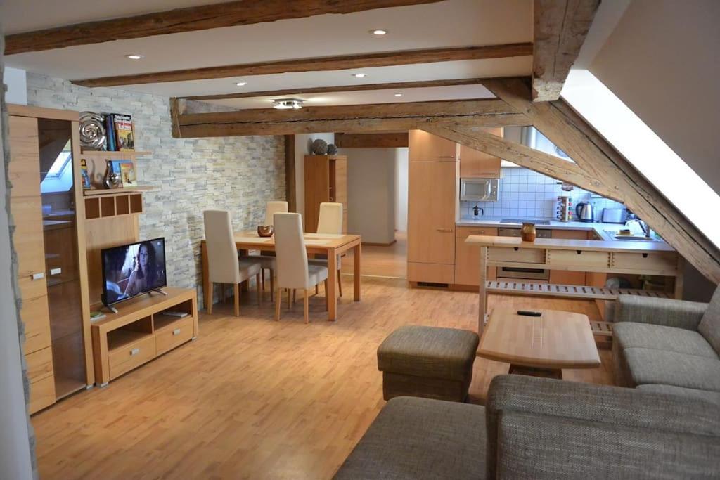Apartment S10 In Bester Lage Stilvoll Im Zentrum Von Bayreuth Mit Klimaanlage Und Parkplatz Buitenkant foto
